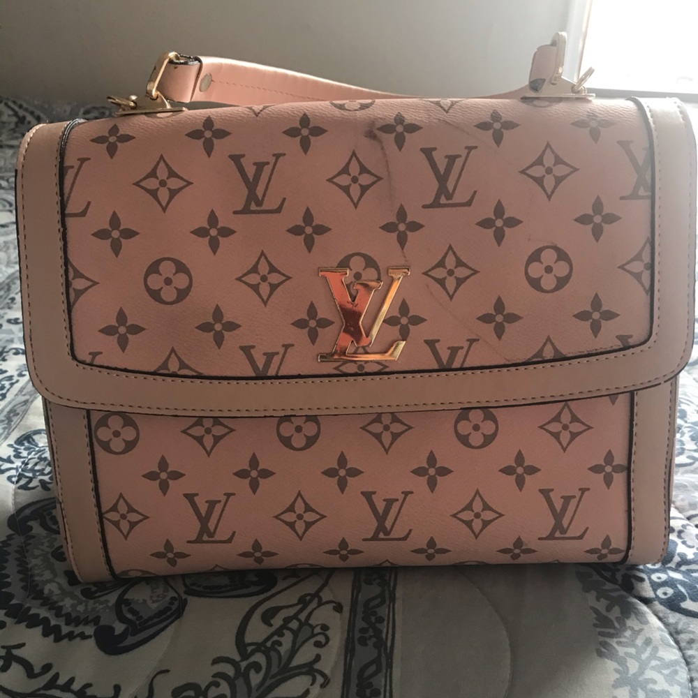 Hand bag